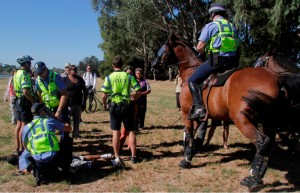 March 2012: Police attack and arrest protesters at the Nyoongar Aboriginal Tent Embassy in WA. As refugees, guest workers and non-white migrant communities are attacked by the racist establishment spewing hysterical claims that these immigrants are “flooding the country,” this same ruling class establishment conducts vicious racist oppression of this country’s first peoples. Unlike refugees and other migrants who come to this country merely to seek a better life, the British colonialists that established capitalist Australia came with the purpose of conquering the Aboriginal people and plundering their land. The Australian capitalist rulers’ continued racist assaults on Aboriginal people are, just like their attacks on refugees, aimed at scapegoating vulnerable communities for the poor social services and other hardships caused by their system and additionally at justifying their ongoing conquest of Aboriginal people’s land. 