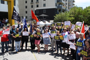 On 2 January 2014, the MUA, CFMEU, CEPU, RBTU and other unions participated in important rallies in Sydney and Melbourne in support of the struggle of Korean railway workers against the privatisation of the South Korean rail network. Class struggle and internationalism is what can turn back the worldwide attacks of the capitalist classes against workers.